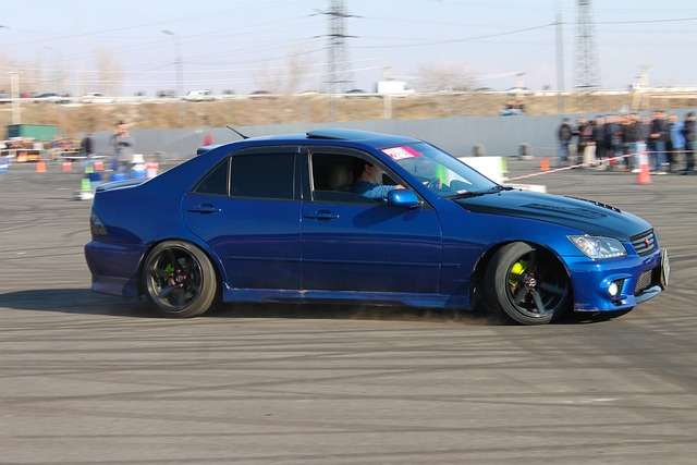 队中的中场 队中的中场